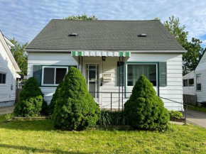 6152 Churchill St, Niagara Falls
